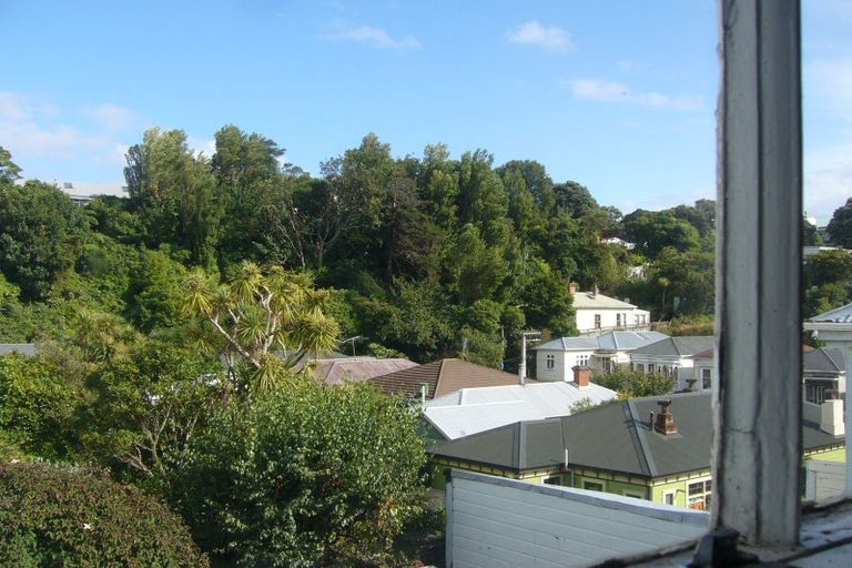 Photo of property in 78 Tasman Street, Mount Cook, Wellington, 6021