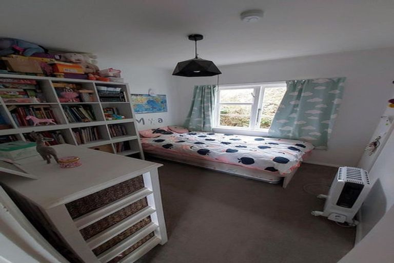 Photo of property in 106 Farnham Street, Mornington, Wellington, 6021