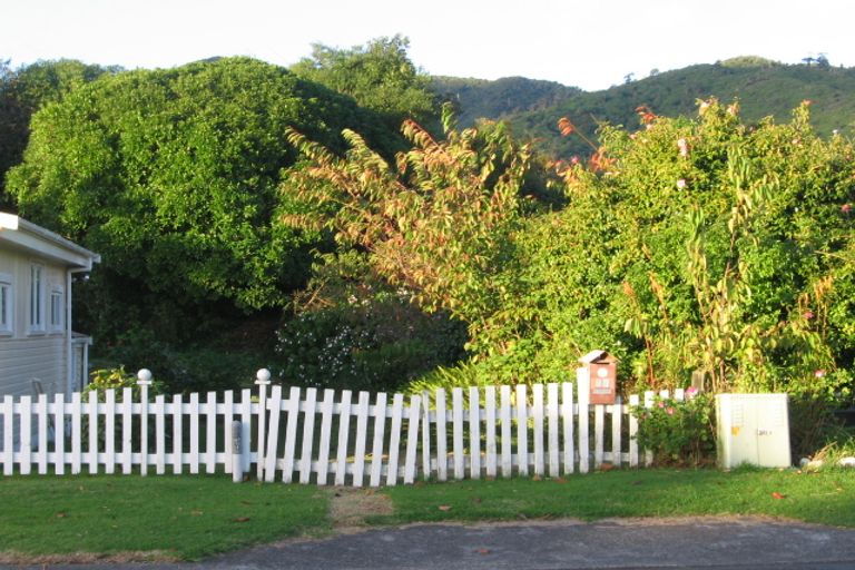 Photo of property in 5 Karu Crescent, Waikanae, 5036