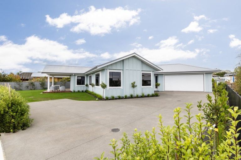 Photo of property in 129 Middle Road, Havelock North, 4130