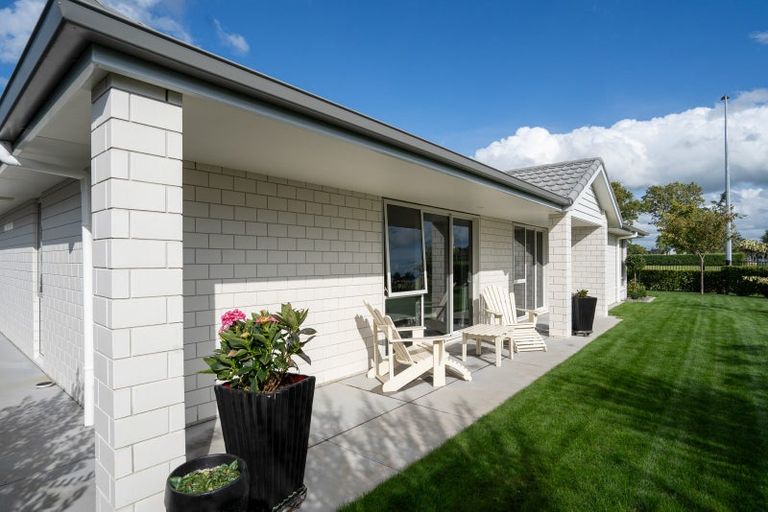 Photo of property in 44 Rose Leigh Drive, Cambridge, 3434