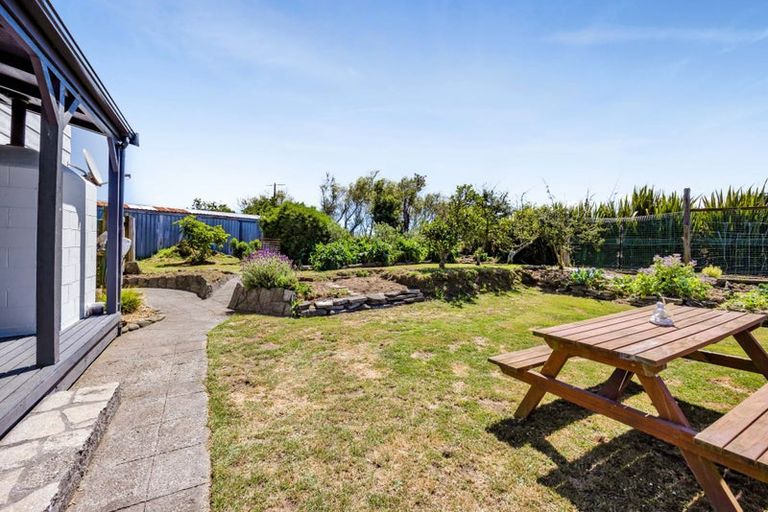 Photo of property in 38 Mcalpine Road, Hawera, 4672