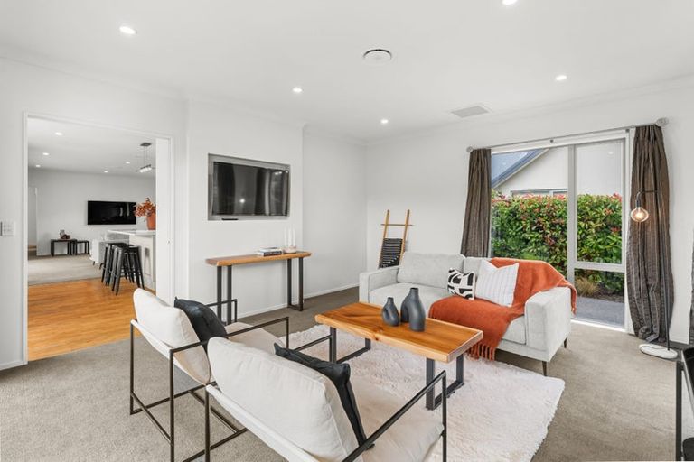 Photo of property in 14 Rockport Place, Parklands, Christchurch, 8083