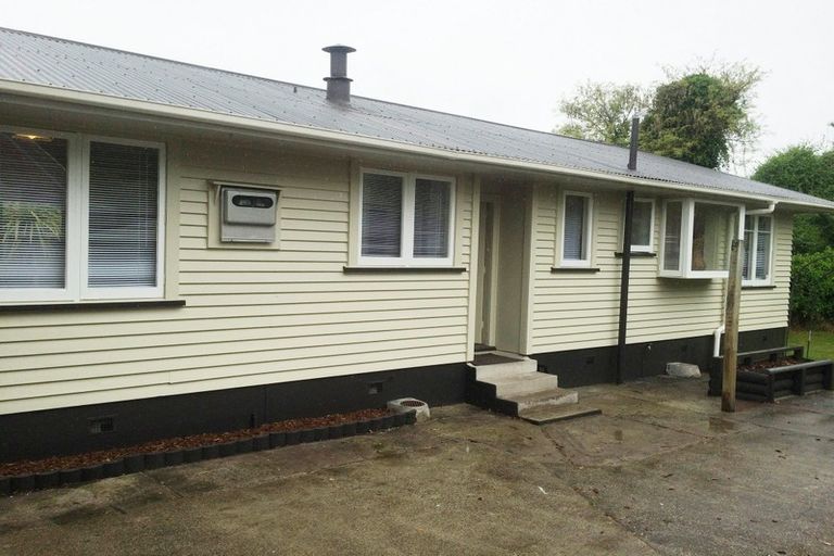 Photo of property in 4 Clyde Street, Utuhina, Rotorua, 3015