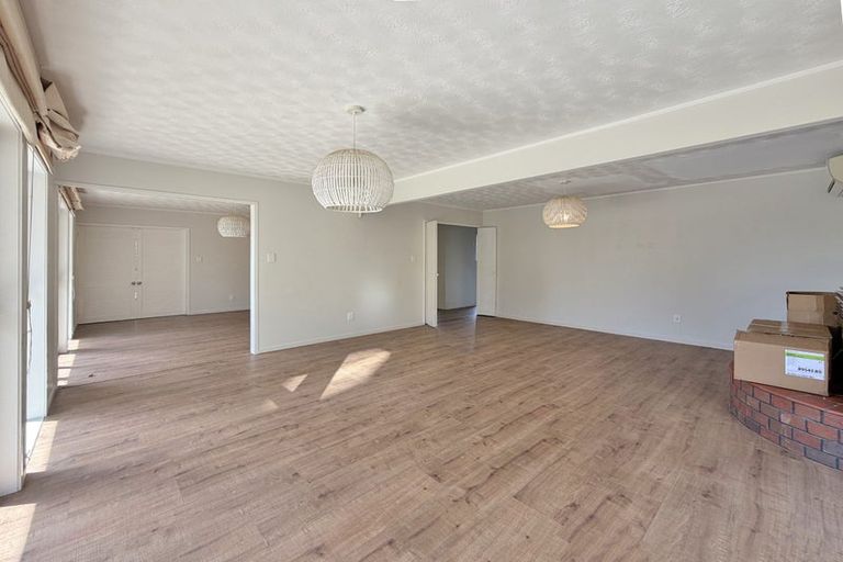 Photo of property in 7 Janome Place, Bucklands Beach, Auckland, 2014