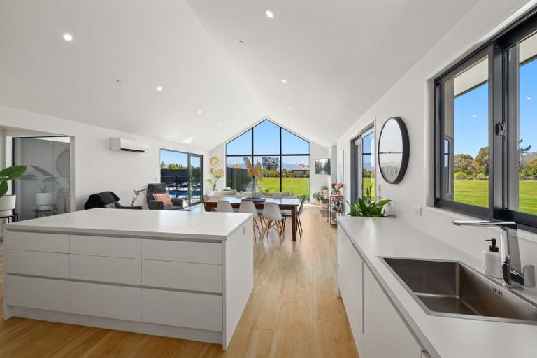 Photo of property in 32 Hardings Road, Riverlands, Blenheim, 7274