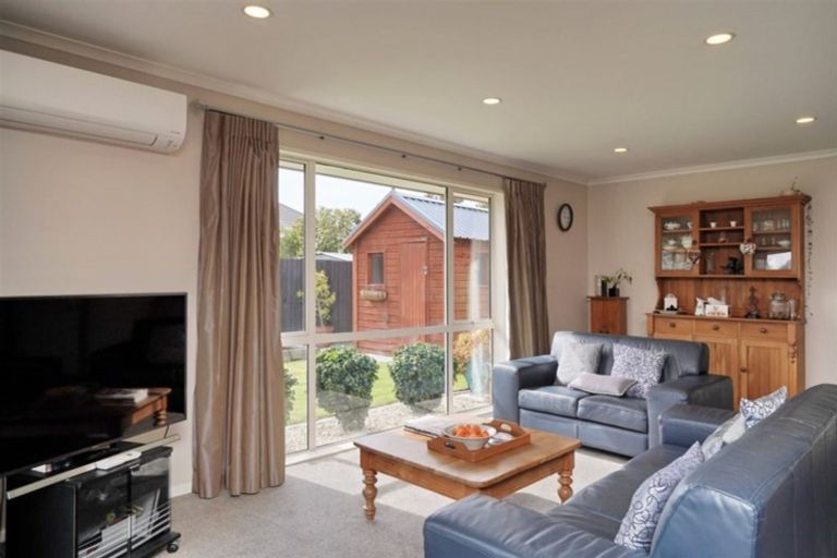 Photo of property in 32 Glencullen Drive, Casebrook, Christchurch, 8051