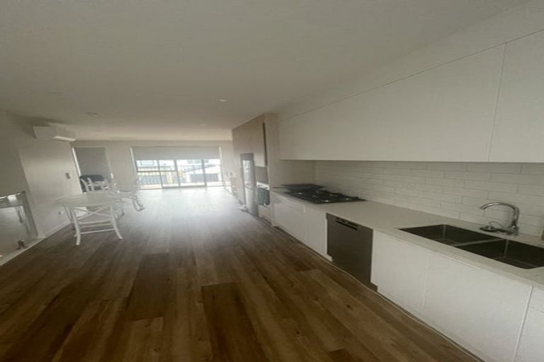 Photo of property in 33 Kapehu Road, Silverdale, 0932