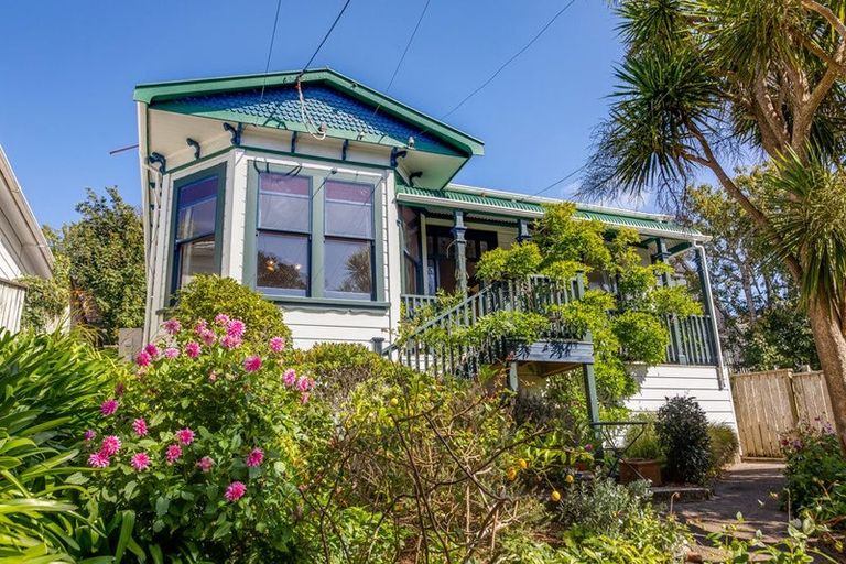 Photo of property in 162 Ohiro Road, Brooklyn, Wellington, 6021