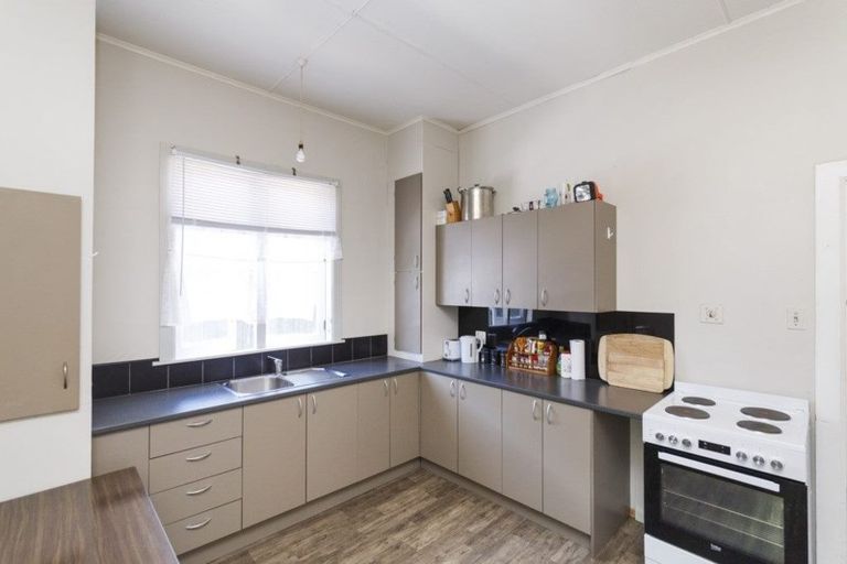 Photo of property in 195 Ferguson Street, West End, Palmerston North, 4412