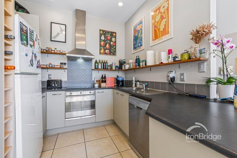 Photo of property in 2/667 East Coast Road, Browns Bay, Auckland, 0630