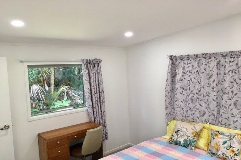 Photo of property in 37 Western Road, Laingholm, Auckland, 0604