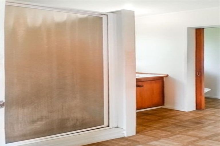 Photo of property in 55 Woodglen Road, Glen Eden, Auckland, 0602