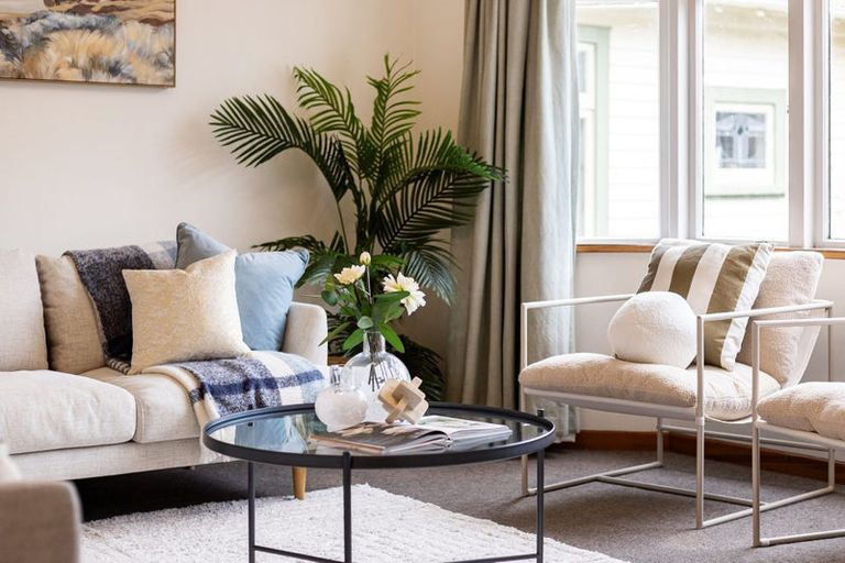 Photo of property in 62 Severn Street, Island Bay, Wellington, 6023