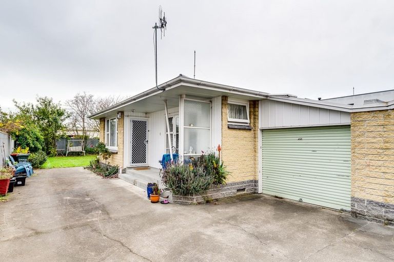 Photo of property in 1/202 Grove Road, Mayfair, Hastings, 4122