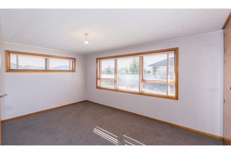 Photo of property in 32 Bournemouth Crescent, Aranui, Christchurch, 8061