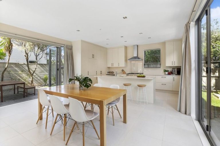 Photo of property in 3 Steeple Lane, Seatoun, Wellington, 6022