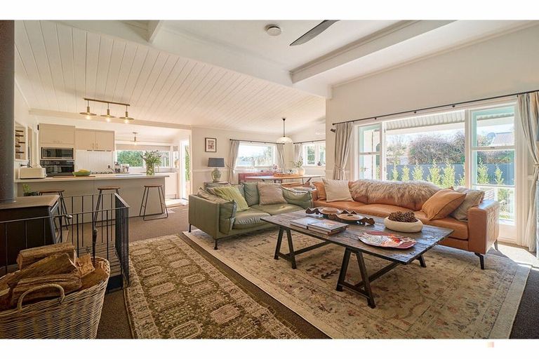 Photo of property in 260 Talbot Street, Geraldine, 7930