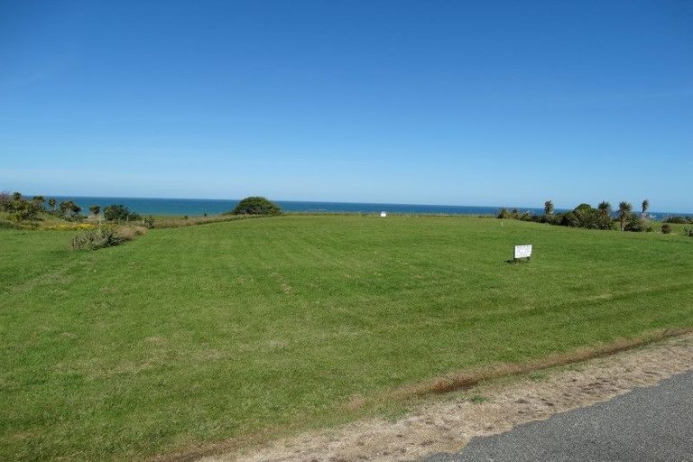 Photo of property in 33 Rochdale Road, Riversdale Beach, Masterton, 5872