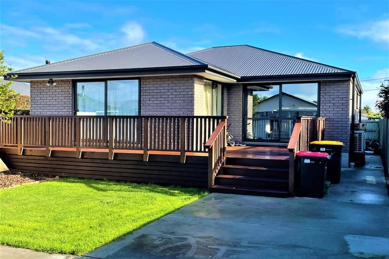 Photo of property in 1/64 Mackworth Street, Woolston, Christchurch, 8062