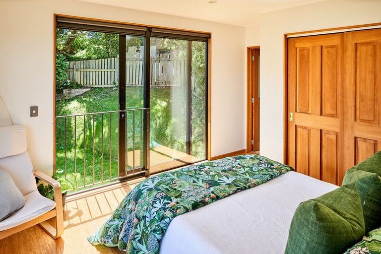 Photo of property in 13 Airlie Road, Plimmerton, Porirua, 5026