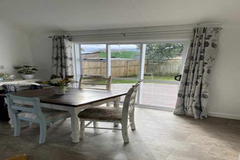 Photo of property in 35 Ross Street, Woodville, 4920