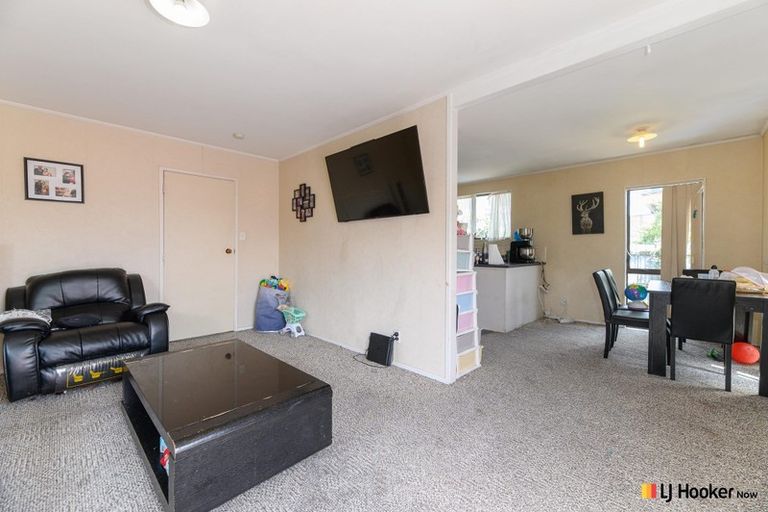 Photo of property in 2/190 Te Irirangi Drive, Flat Bush, Auckland, 2019