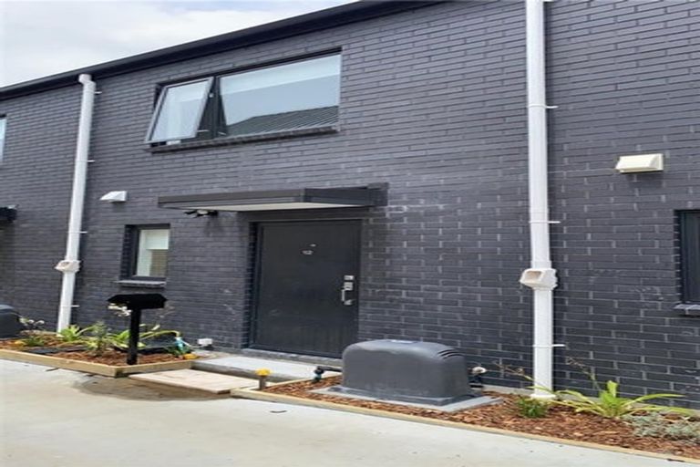 Photo of property in 12/125b Metcalfe Road, Ranui, Auckland, 0612