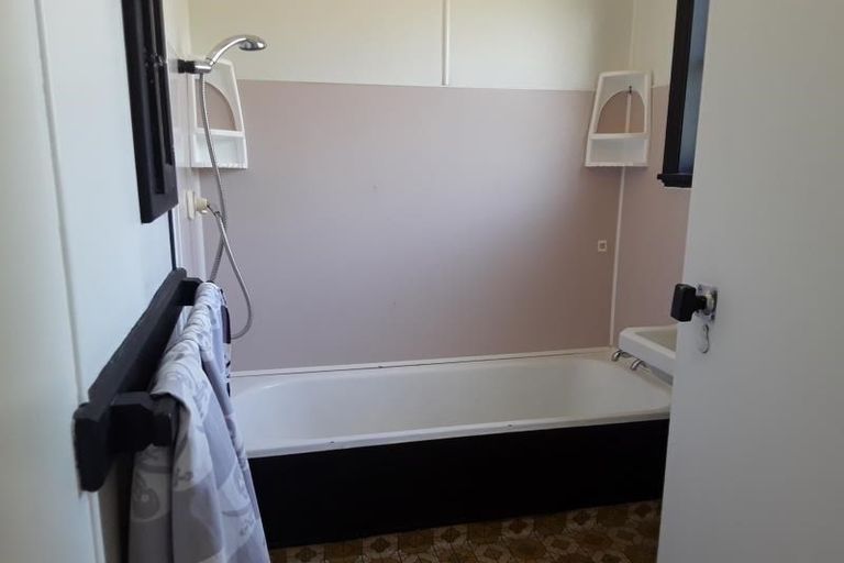 Photo of property in 30 Otara Street, Ilam, Christchurch, 8053