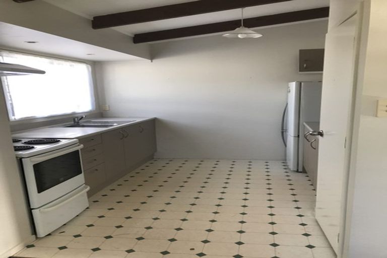 Photo of property in 3 Robertson Road, Ranui, Auckland, 0612