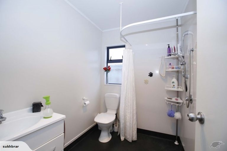 Photo of property in 38a Pine Avenue, Henderson, Auckland, 0612