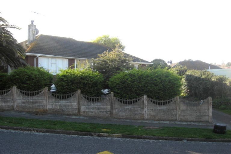 Photo of property in 4 Paenui Street, Titahi Bay, Porirua, 5022