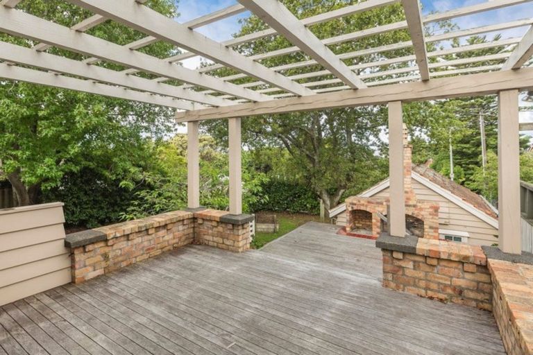 Photo of property in 28 Maungawhau Road, Epsom, Auckland, 1023