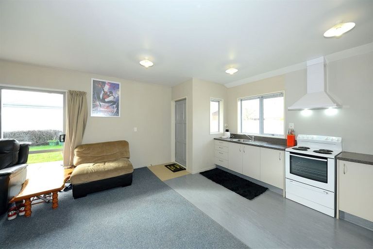 Photo of property in 2/10 Collins Street, Addington, Christchurch, 8024