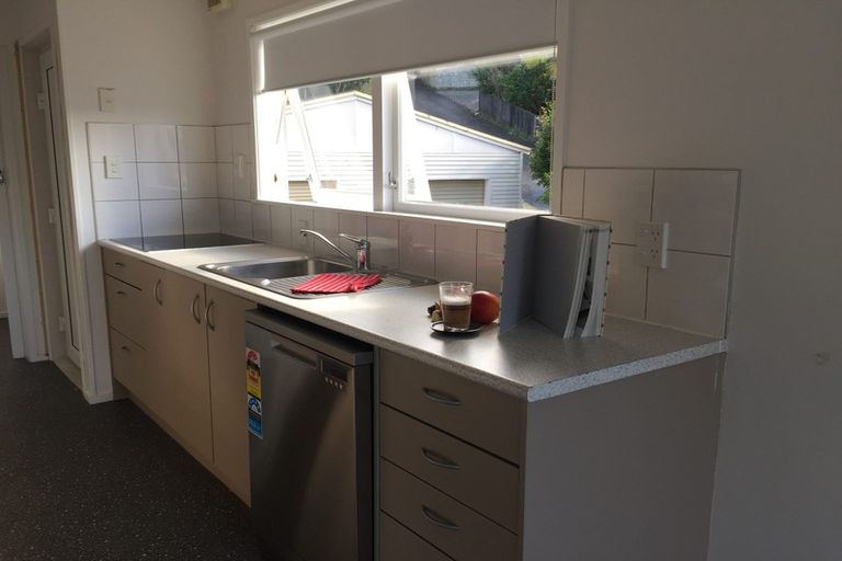 Photo of property in 71 Vandeleur Avenue, Birkdale, Auckland, 0626