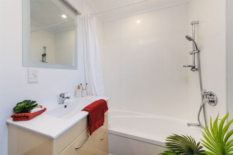 Photo of property in 16 Derby Street, Feilding, 4702