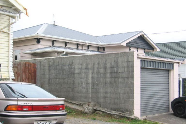 Photo of property in 24 Tirangi Road, Rongotai, Wellington, 6022