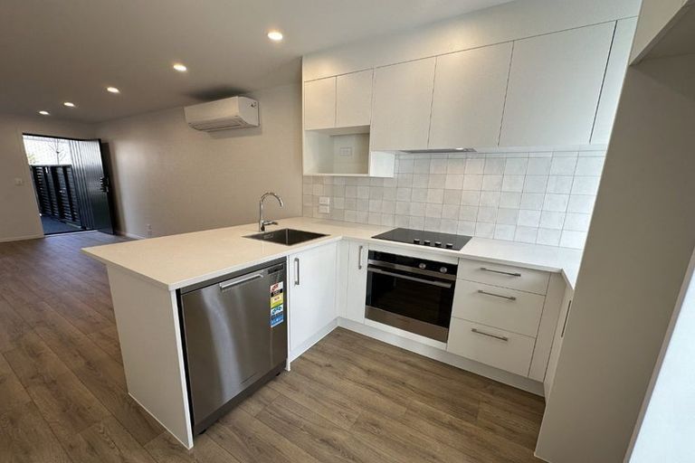 Photo of property in 22/28 Westgate Drive, Westgate, Auckland, 0614