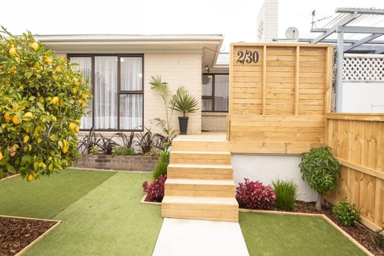 Photo of property in 2/30 Union Street, Papakura, 2110