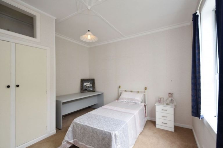 Photo of property in 69 Onslow Street, Bluff, 9814