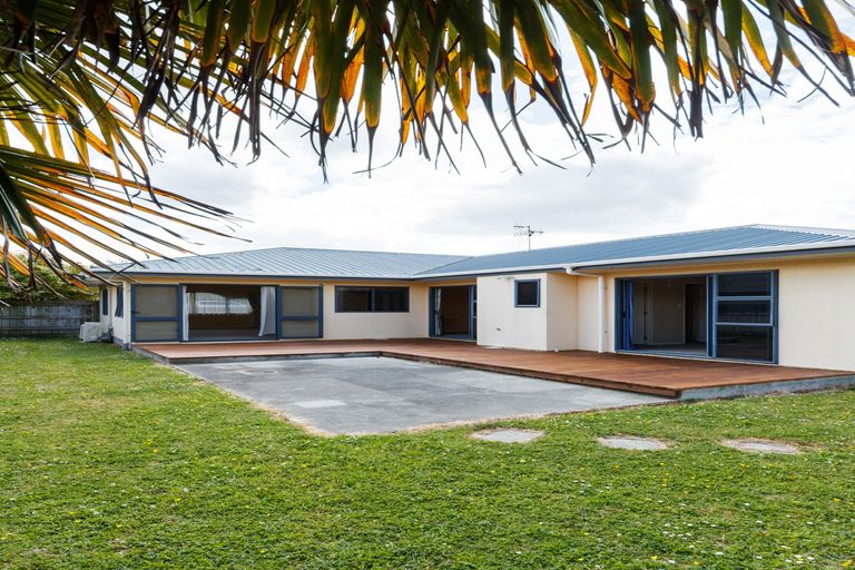 Photo of property in 94 Summerhill Drive, Fitzherbert, Palmerston North, 4410