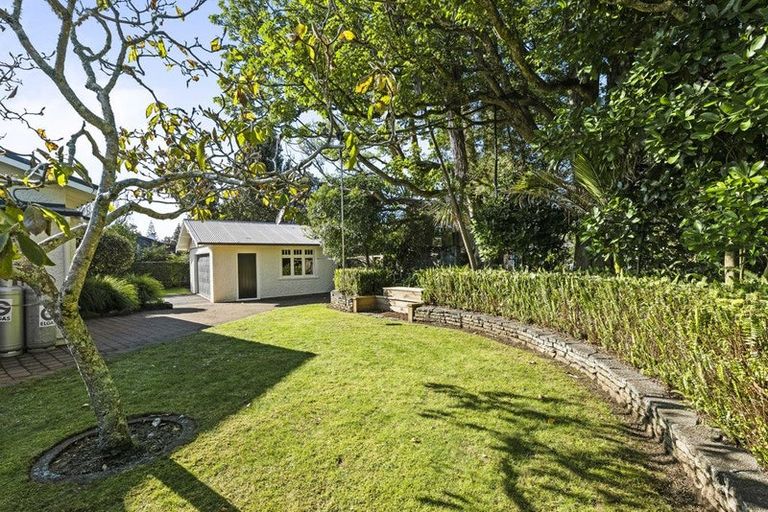 Photo of property in 83 Carrington Street, Lower Vogeltown, New Plymouth, 4310