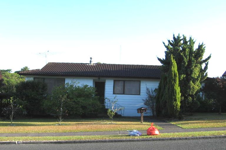 Photo of property in 48 Oaktree Avenue, Browns Bay, Auckland, 0630