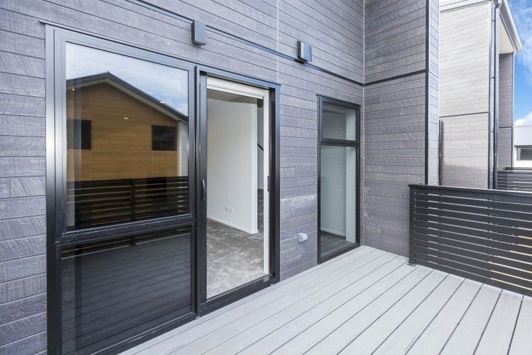 Photo of property in 9/10 Rainey Grove, Taita, Lower Hutt, 5011