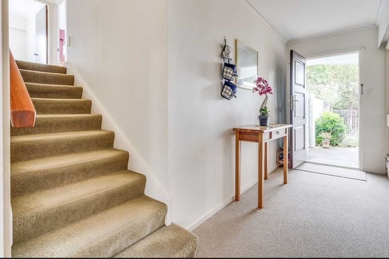 Photo of property in 335 Waimairi Road, Ilam, Christchurch, 8041