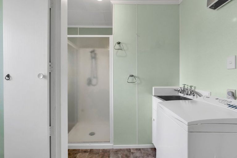 Photo of property in 9 Struan Avenue, Lower Vogeltown, New Plymouth, 4310