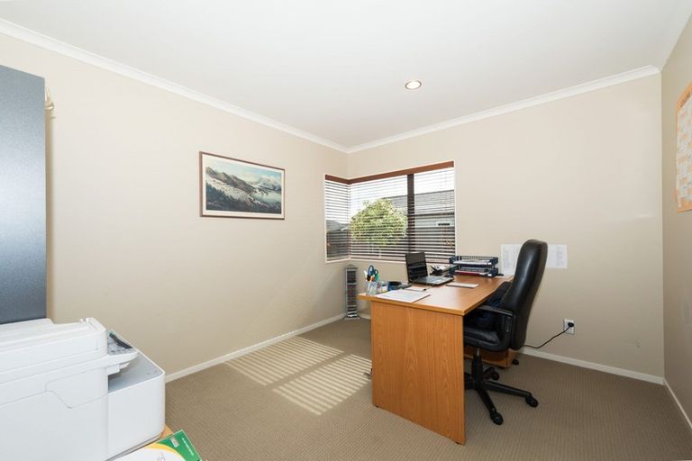 Photo of property in 11 Wakefield Place, Rototuna North, Hamilton, 3210