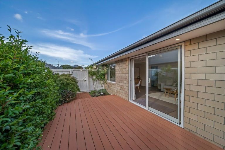 Photo of property in 4/249 Wairakei Road, Bryndwr, Christchurch, 8053