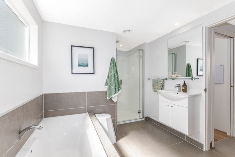 Photo of property in 4 Totara Street, Eastbourne, Lower Hutt, 5013