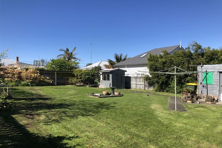 Photo of property in 1/23 Mozeley Avenue, Devonport, Auckland, 0624